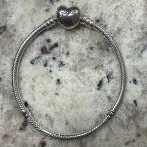 Pandora Moments Heart Clasp Snake Chain Bracelet